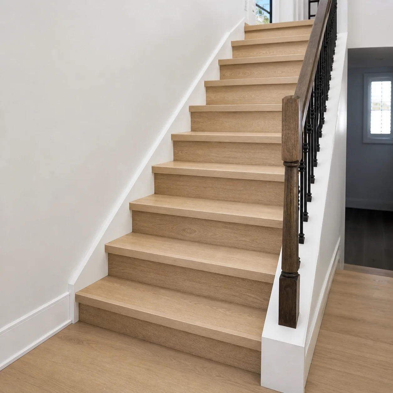 Amber Oak LVP flooring sample photo 4