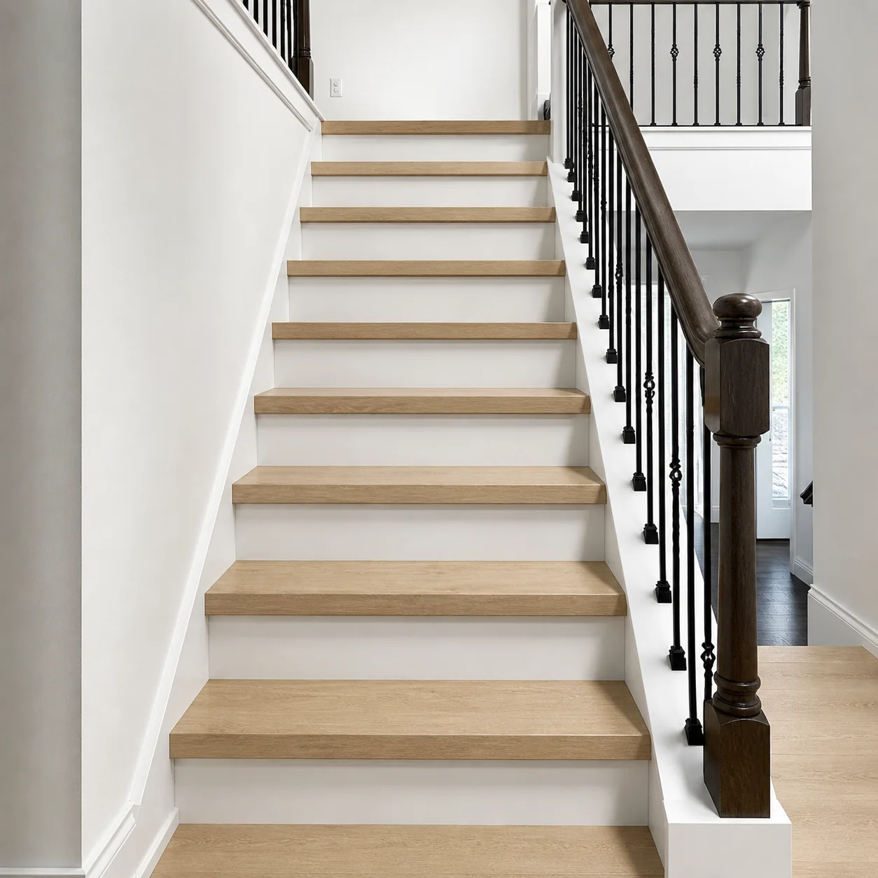 Amber Oak LVP flooring sample photo 9