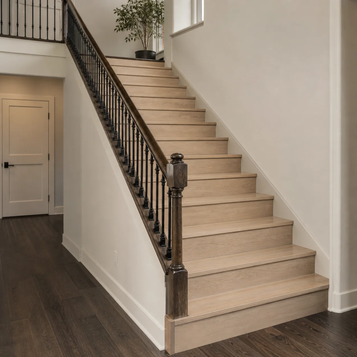 Butter Maple LVP flooring sample photo 8