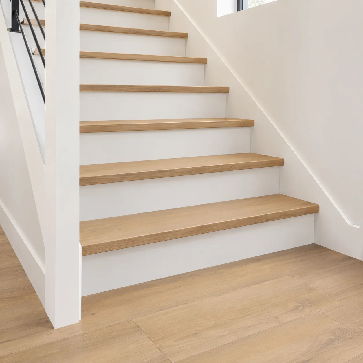 Coastal Dune LVP flooring sample photo 9