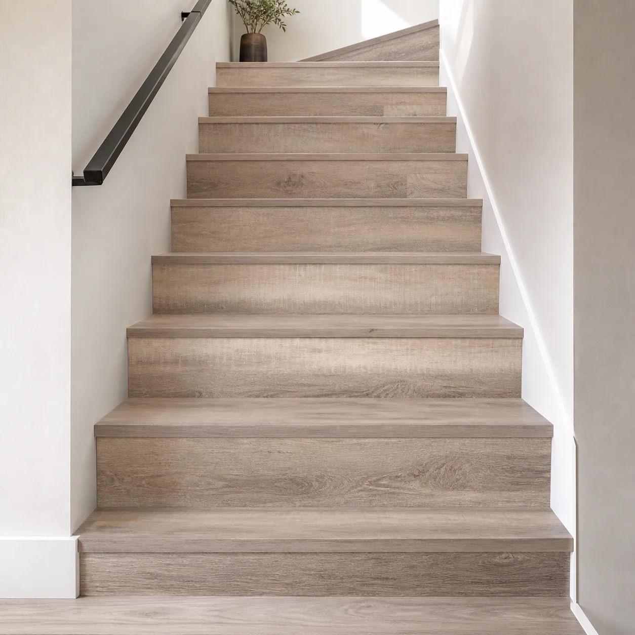 Natural Birch LVP flooring sample photo 10
