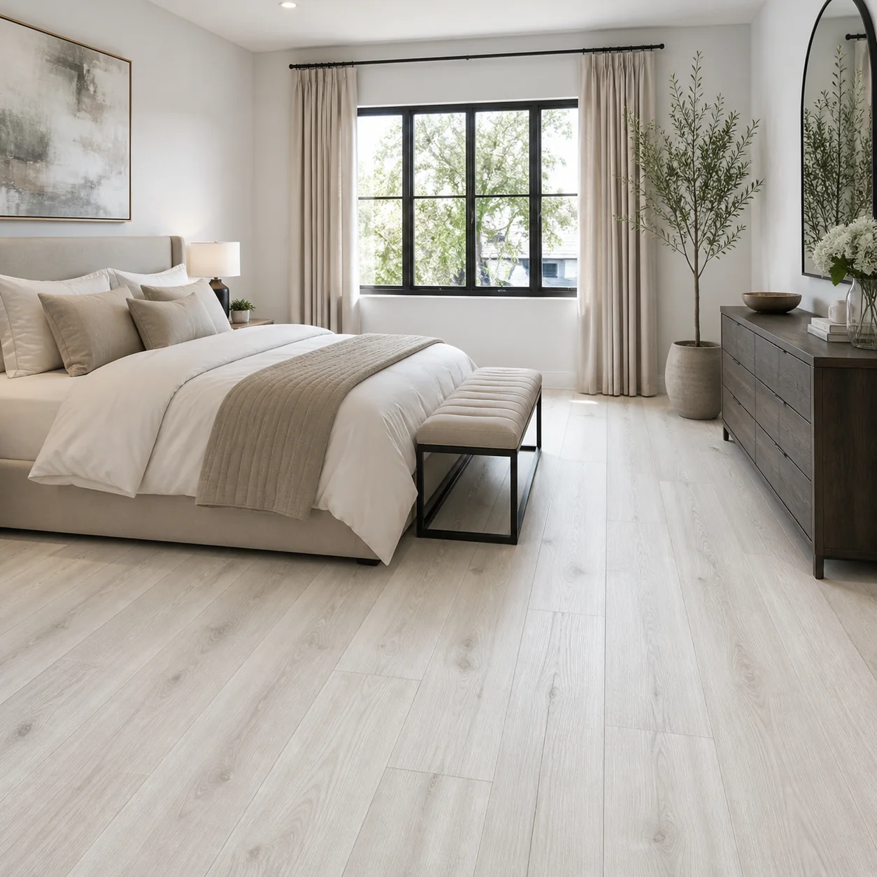 Snow Oak LVP flooring sample photo 5